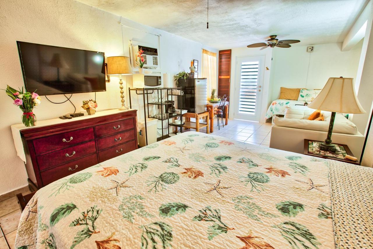 Coconut Palms Inn Rincon Buitenkant foto